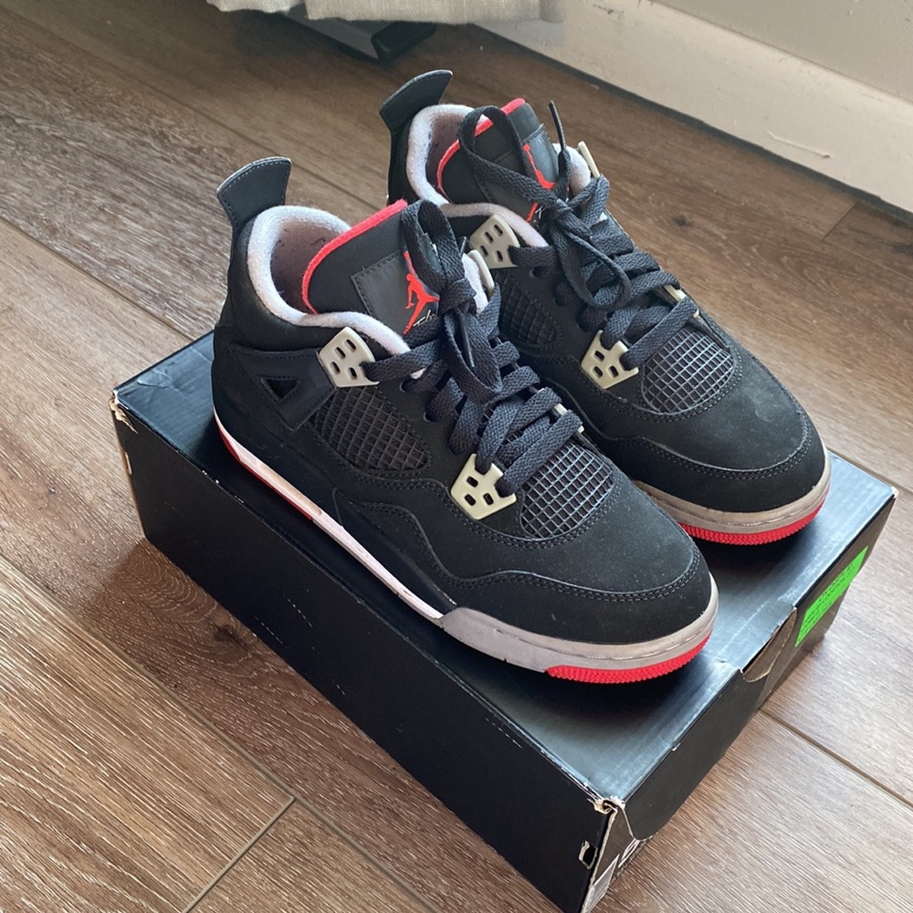 Jordan 4 retro “bred”